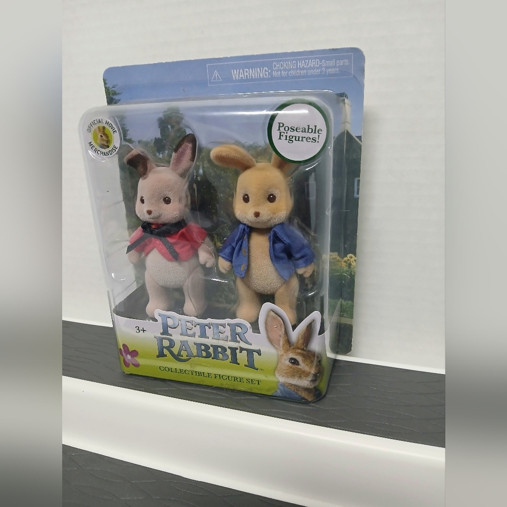 Peter Rabbit Collectible Figure Set - Picture 3 of 3